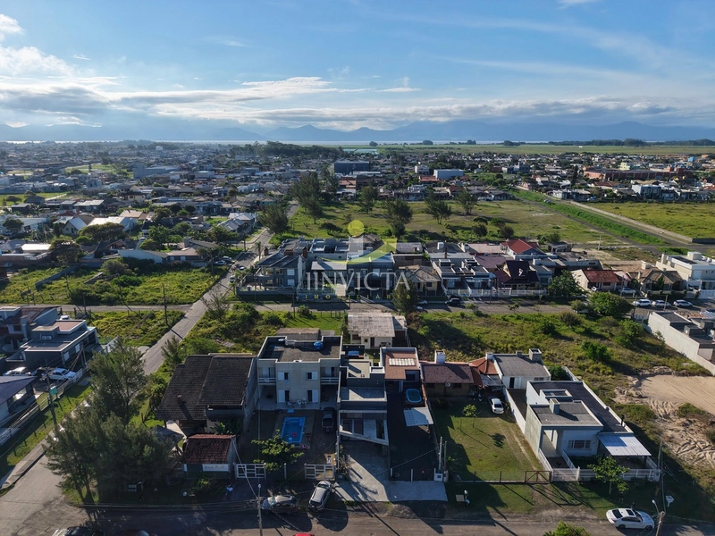 SOBRADO COM VISTA PARA O MAR À VENDA EM CAPÃO DA CANOA!: 28ª foto da galeria de imagens do imóvel