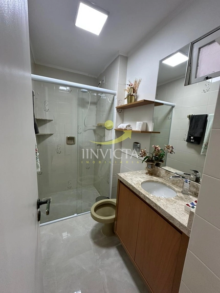 APARTAMENTO A 01 QUADRA DO MAR: 6ª foto da galeria de imagens do imóvel