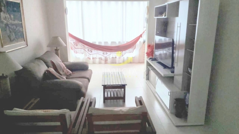 Apartamento de 2 dormitórios + dependência disponível para locação.: 1ª foto da galeria de imagens do imóvel