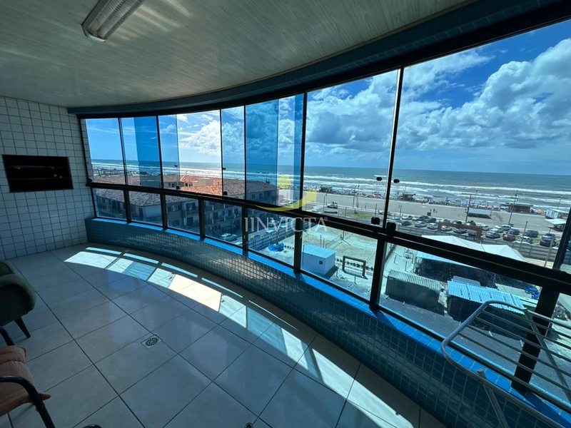 APARTAMENTO DE 02 DORMITÓRIOS COM VISTA PARA O MAR