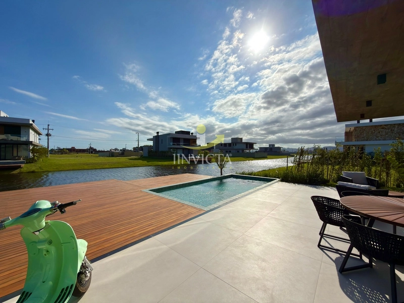 SOBRADO À VENDA EM CONDOMÍNIO FECHADO!!: 3ª foto da galeria de imagens do imóvel