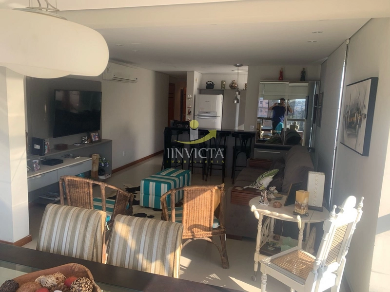 APARTAMENTO NA NAVEGANTES AO LADO DA PRAÇA COM INFRA COMPLETA: 1ª foto da galeria de imagens do imóvel