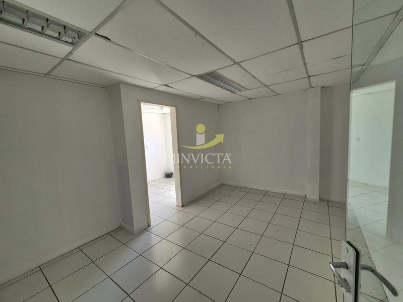 Loja disponível para locação anual.: 21ª foto da galeria de imagens do imóvel