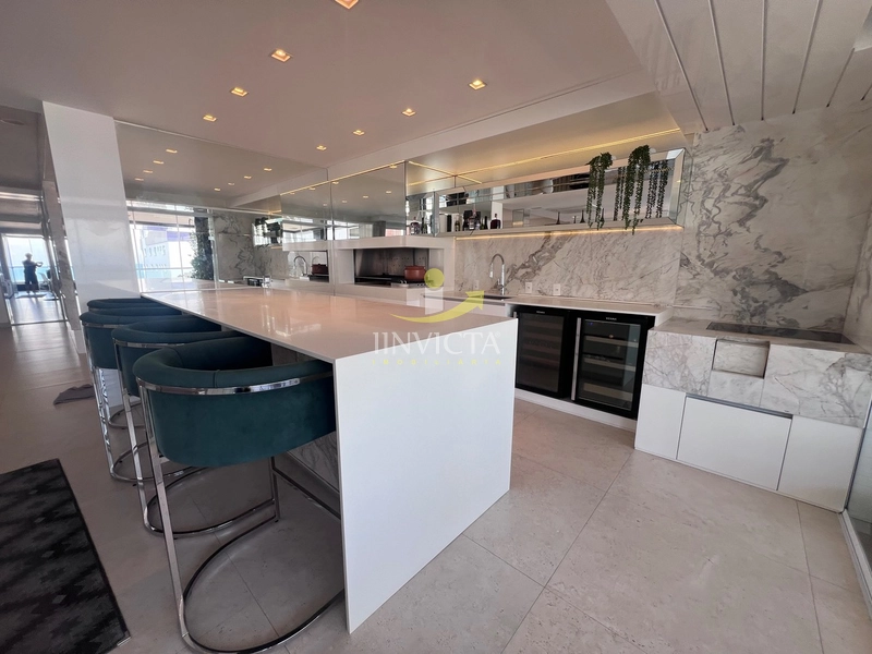 Exclusividade frente mar e com piscina privativa!: 4ª foto da galeria de imagens do imóvel