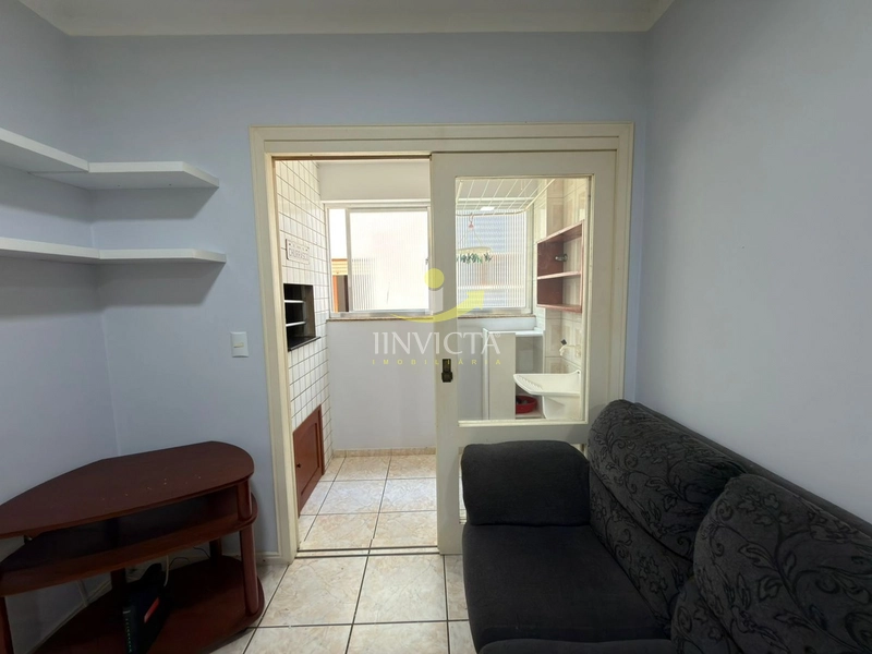 Apartamento de 2 dormitórios disponível para locação anual.: 2ª foto da galeria de imagens do imóvel