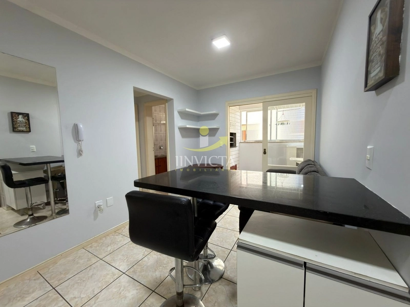 Apartamento de 2 dormitórios disponível para locação anual.: 6ª foto da galeria de imagens do imóvel