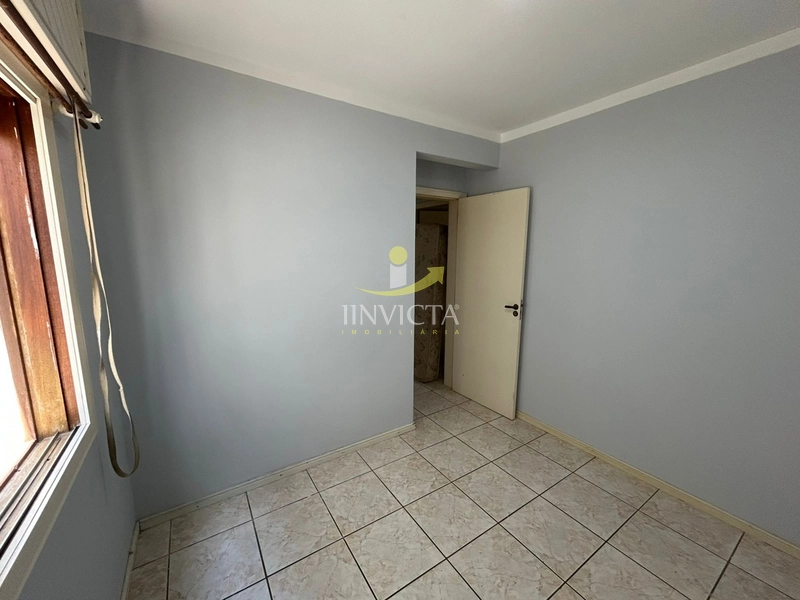 Apartamento de 2 dormitórios disponível para locação anual.