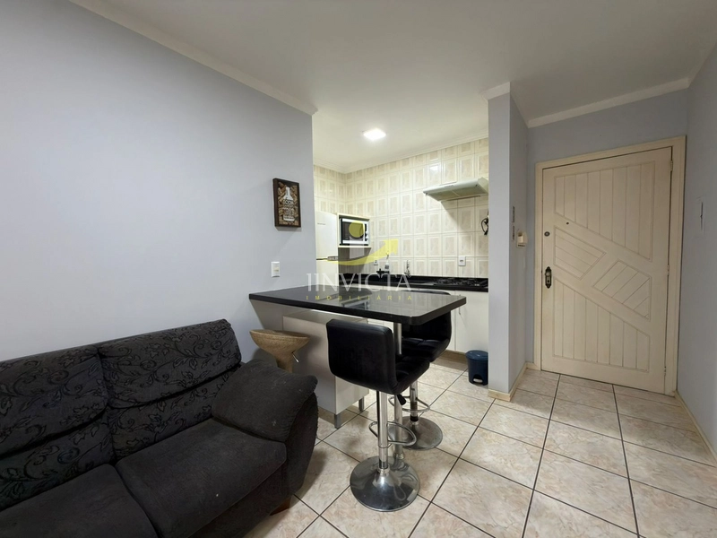 Apartamento de 2 dormitórios disponível para locação anual.: 4ª foto da galeria de imagens do imóvel