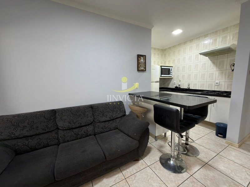 Apartamento de 2 dormitórios disponível para locação anual.: 3ª foto da galeria de imagens do imóvel