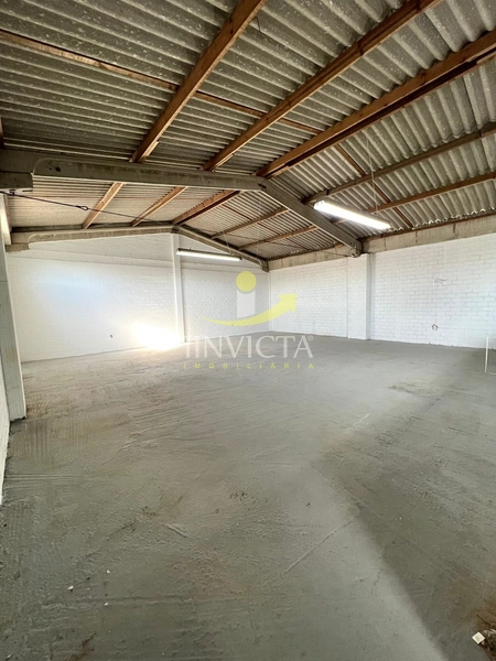 Pavilhão disponível para locação anual.: 10ª foto da galeria de imagens do imóvel