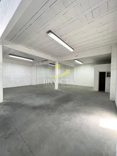 Pavilhão disponível para locação anual.: 15ª foto da galeria de imagens do imóvel