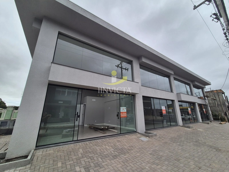 Loja para locação anual no bairro Girassol, excelente ponto comercial.