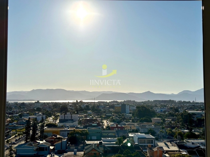 NAVEGANTES! JUNTO A AV. UBIRAJARA! MOBILIADO!: 5ª foto da galeria de imagens do imóvel