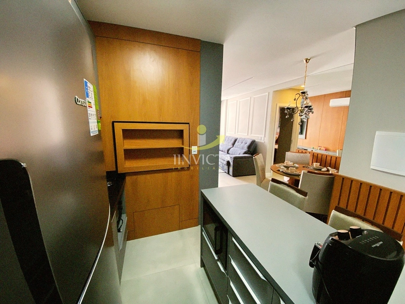 Apartamento novo mobiliado e decorado com vista mar e rooftop: 3ª foto da galeria de imagens do imóvel