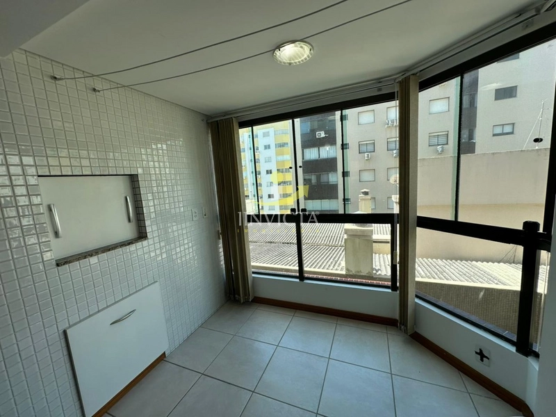 Apartamento de 2 dormitórios disponível para locação anual.: 5ª foto da galeria de imagens do imóvel