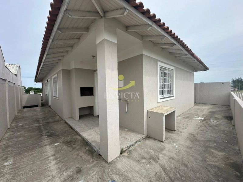 Casa disponível para locação anual no bairro Araçá.: 3ª foto da galeria de imagens do imóvel