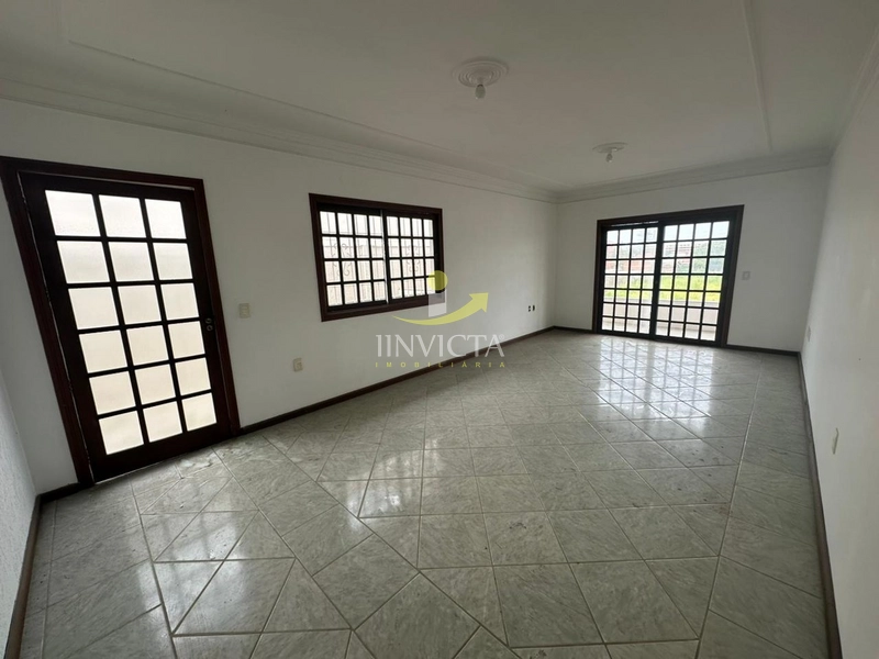 Casa disponível para locação anual no bairro Araçá.: 9ª foto da galeria de imagens do imóvel