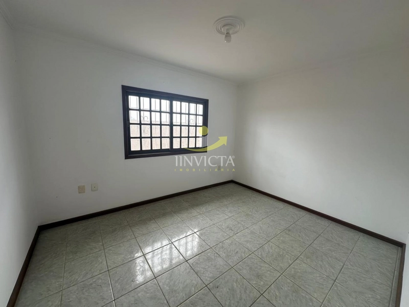 Casa disponível para locação anual no bairro Araçá.: 8ª foto da galeria de imagens do imóvel