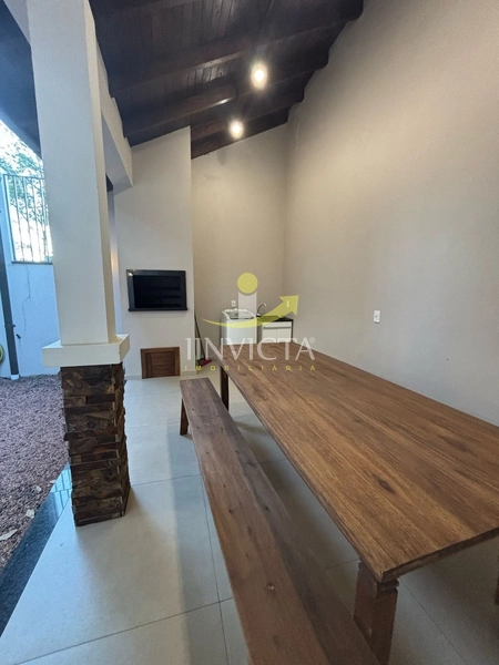 Sobrado no bairro Araçá disponível para locação anual.: 11ª foto da galeria de imagens do imóvel