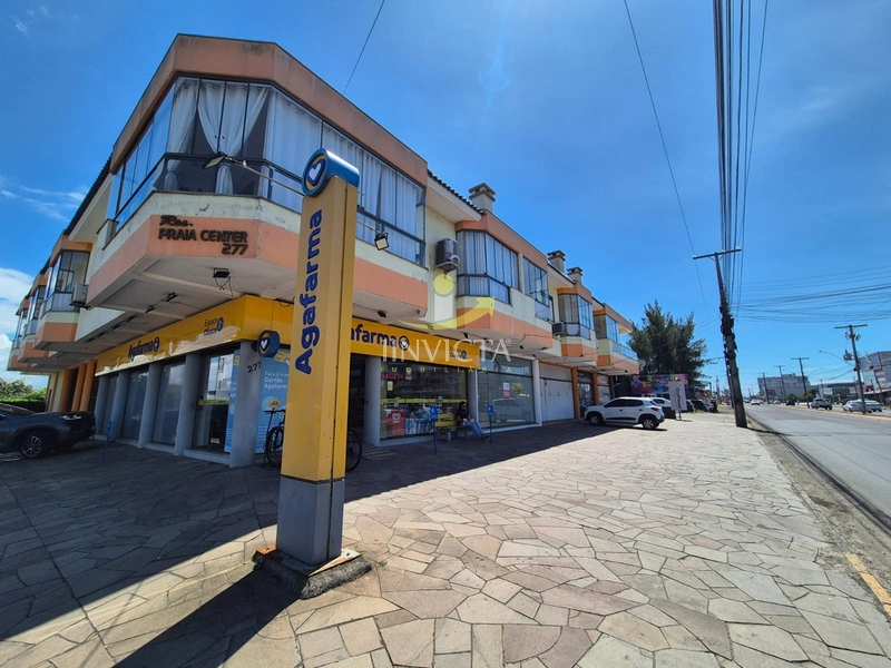 Loja disponível para locação anual.