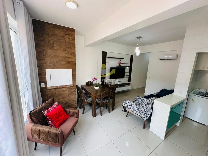 Apartamento de 2 dormitórios disponível para locação anual.: 1ª foto da galeria de imagens do imóvel