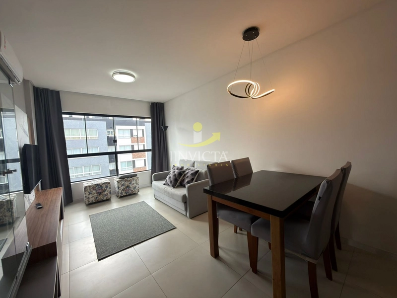 Apartamento de 2 dormitórios disponível para locação anual.: 4ª foto da galeria de imagens do imóvel