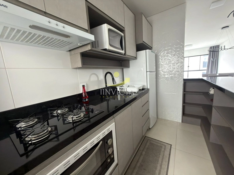 Apartamento de 2 dormitórios disponível para locação anual.: 6ª foto da galeria de imagens do imóvel