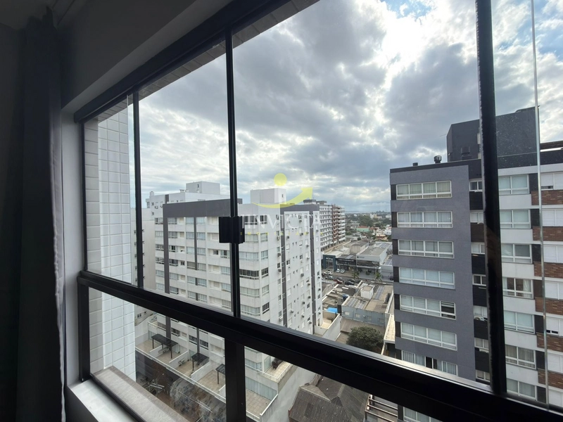 Apartamento de 2 dormitórios disponível para locação anual.: 3ª foto da galeria de imagens do imóvel