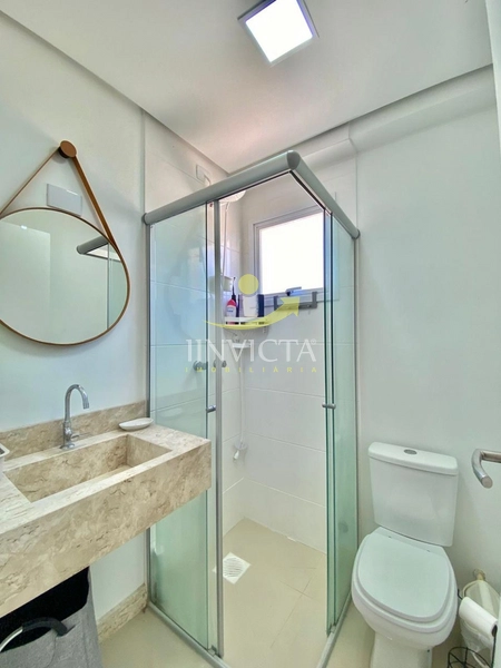 Apartamento de 2 dormitórios com terraço disponível para locação anual: 11ª foto da galeria de imagens do imóvel