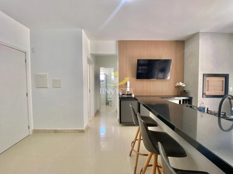 Apartamento de 2 dormitórios com terraço disponível para locação anual: 5ª foto da galeria de imagens do imóvel