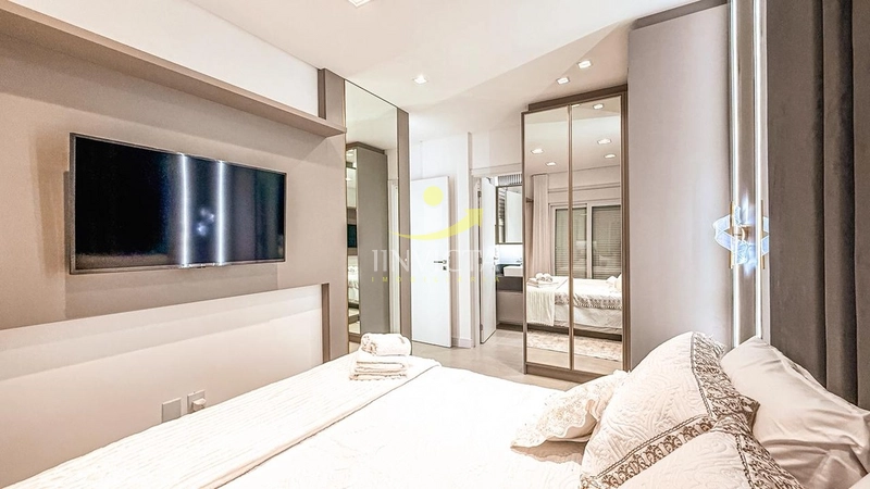 APARTAMENTO DE FRENTE NOVO! MOBILIADO E DECORADO! COM TERRAÇO!: 7ª foto da galeria de imagens do imóvel