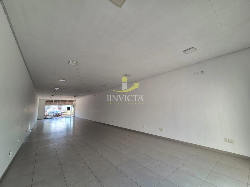 Loja disponível para locação anual.: 2ª foto da galeria de imagens do imóvel