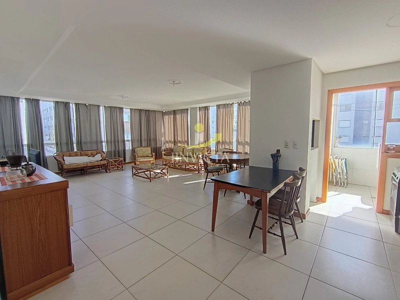 Apartamento de 03 dormitórios disponível para locação anual.: 1ª foto da galeria de imagens do imóvel