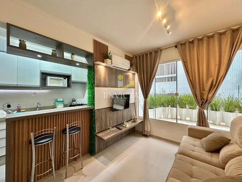 Apartamento com 02 dormitórios disponível para locação anual.