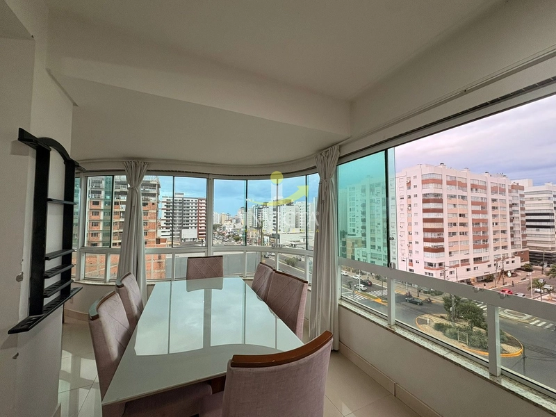 APARTAMENTO NO CENTRO PŔOXIMO DE RESTAURANTES: 1ª foto da galeria de imagens do imóvel