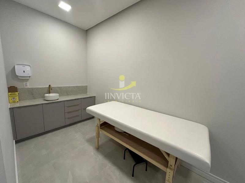 SALA COMERCIAL - LOCAÇÃO ANUAL: 3ª foto da galeria de imagens do imóvel