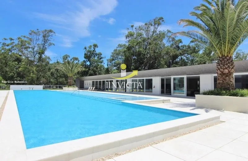 Apartamento 02 dormitórios com suíte disponível para locação anual.: 2ª foto da galeria de imagens do imóvel