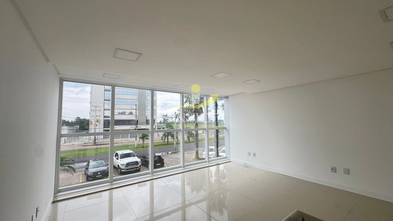 LOJA COMERCIAL NA AV. CENTRAL À VENDA!!!: 9ª foto da galeria de imagens do imóvel