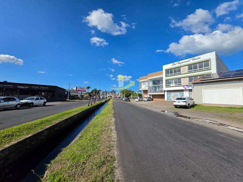 Loja disponível para locação anual.: 3ª foto da galeria de imagens do imóvel