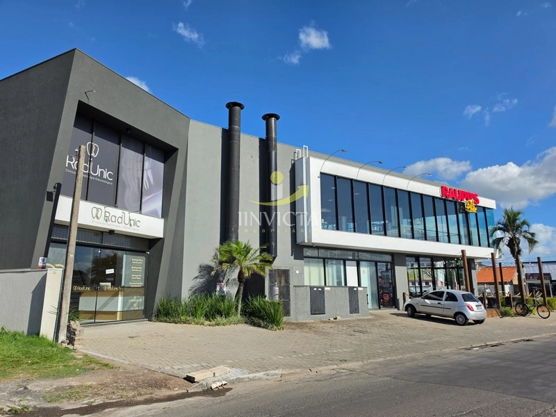 Loja disponível para locação anual.