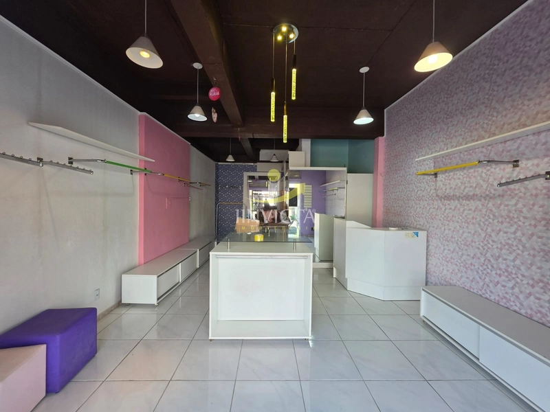 Loja no Centro de Capão da Canoa - locação anual: 3ª foto da galeria de imagens do imóvel