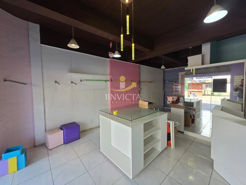 Loja no Centro de Capão da Canoa - locação anual: 5ª foto da galeria de imagens do imóvel