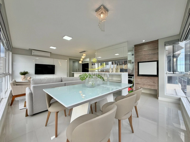 EXCELENE 2 DORMITÓRIOS, MOB/DECORADO NO CENTRO NA AVENIDA!!!!!: 4ª foto da galeria de imagens do imóvel