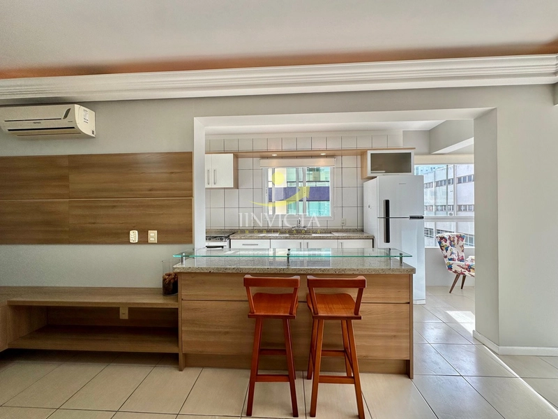 EXCELENTR 2 DORMITÓRIOS NO CENTRO A POUCOS METROS DO MAR!!!!: 11ª foto da galeria de imagens do imóvel