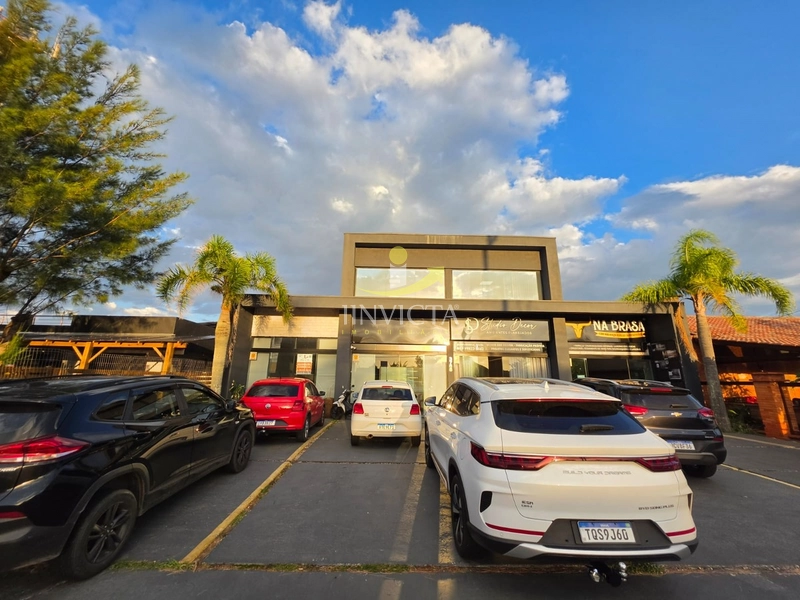 Loja disponível para locação anual em Atlântida.: 1ª foto da galeria de imagens do imóvel