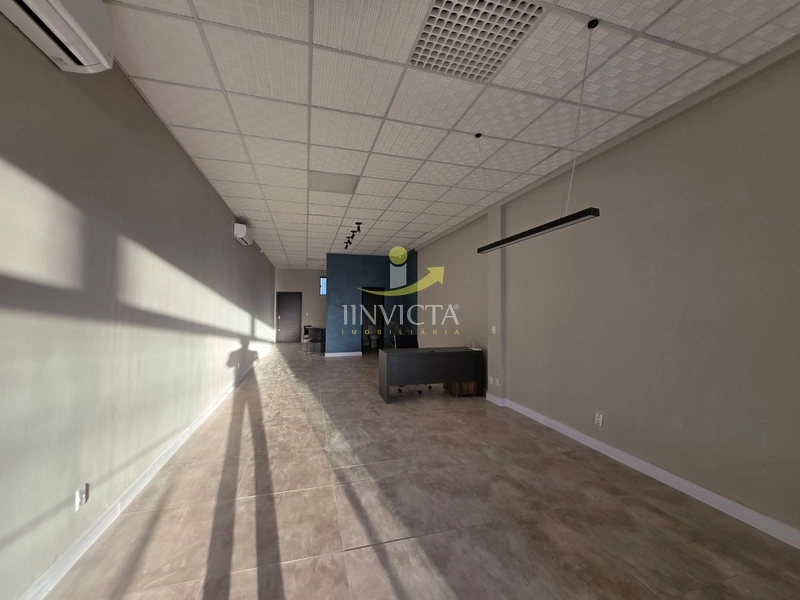 Loja disponível para locação anual em Atlântida.: 11ª foto da galeria de imagens do imóvel