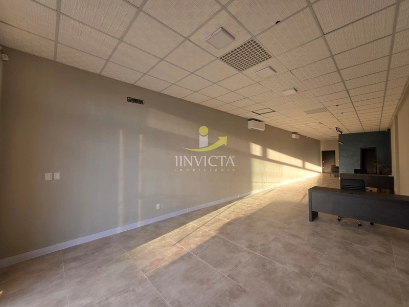 Loja disponível para locação anual em Atlântida.: 12ª foto da galeria de imagens do imóvel