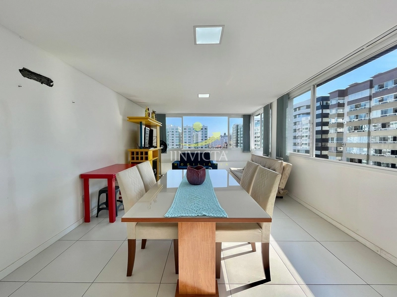 EXCELENTE 3 SUITES SENDO UMA AMERICANA, SEMI-MOBIIADO COM VISTA PRAÇA!: 2ª foto da galeria de imagens do imóvel