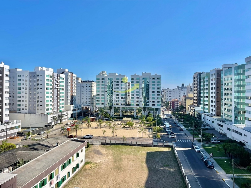 EXCELENTE 3 SUITES SENDO UMA AMERICANA, SEMI-MOBIIADO COM VISTA PRAÇA!: 9ª foto da galeria de imagens do imóvel