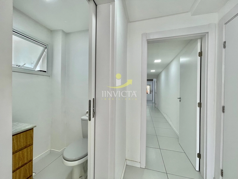 EXCELENTE 3 SUITES SENDO UMA AMERICANA, SEMI-MOBIIADO COM VISTA PRAÇA!: 14ª foto da galeria de imagens do imóvel